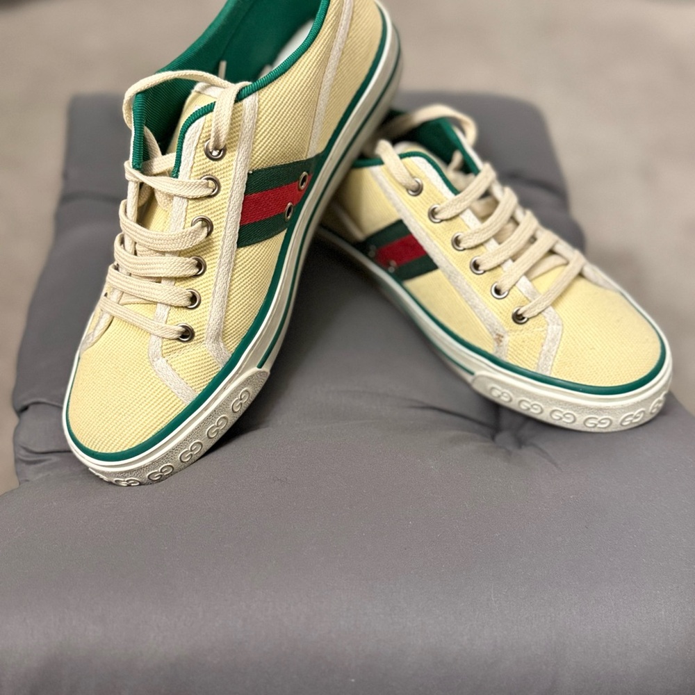 Gucci White and Green Sneakers